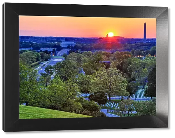 USA, Virginia, Arlington, Arlington National Cemetery at Sunrise