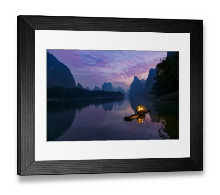 Framed Print : Traditional Chinese cormorant fisherman, Li River, near Xingping, China