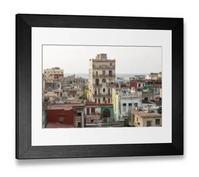 Framed Print : Cuba, Havana. Building overviews and ocean Framed Print : Cuba, Havana. Building overviews and ocean
