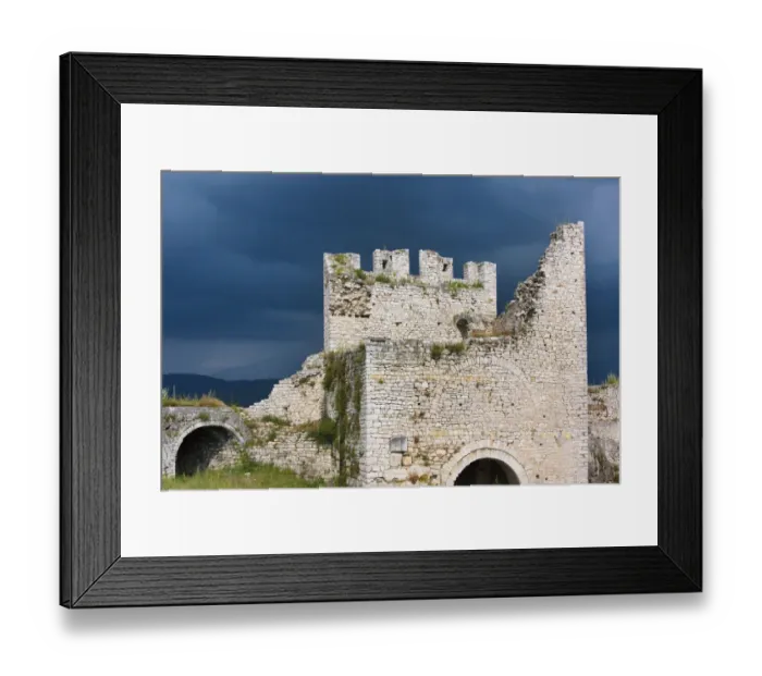 Framed Print : The citadel and castle of Berat (UNESCO World Heritage Site), Albania