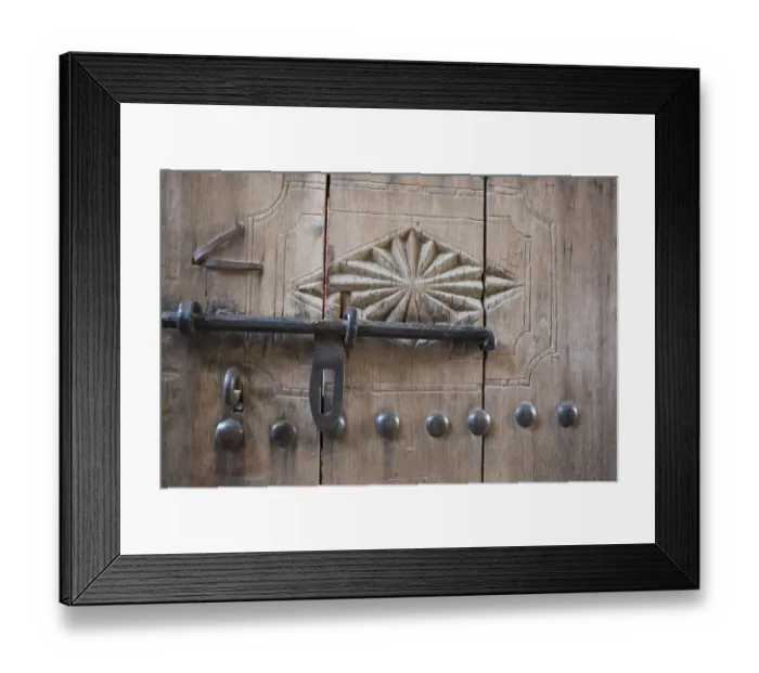 Framed Print : Door. Nizwa, Oman