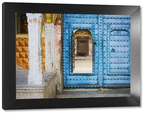 India, Rajasthan. colorful house. Credit as: Jim Nilsen  /  Jaynes Gallery  /  DanitaDelimont