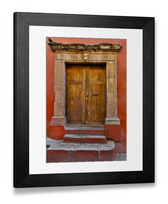 Framed Print : Guanajuato in Central Mexico. Colorful doorways
