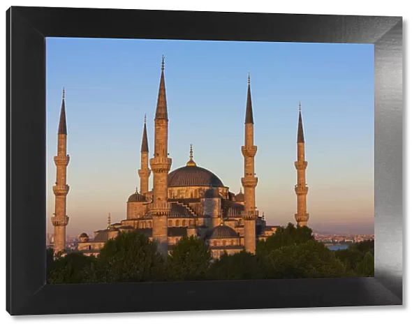Blue Mosque at sunset, Istanbul, Turkey