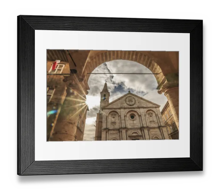 Framed Print : Italy, Val d Orcia in Tuscany, province of Siena, Pienza. UNESCO World Heritage Site Framed Print : Italy, Val d Orcia in Tuscany, province of Siena, Pienza. UNESCO World Heritage Site