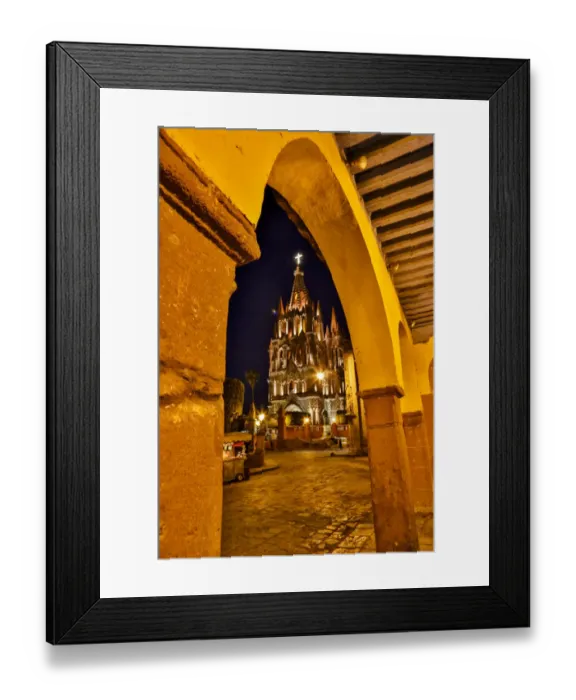 Framed Print : San Miguel De Allende, Mexico. Ornate Parroquia de San Miguel Archangel evening light Framed Print : San Miguel De Allende, Mexico. Ornate Parroquia de San Miguel Archangel evening light
