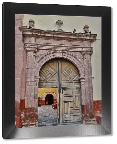 San Miguel De Allende, Mexico. Open doorway into plaza of church