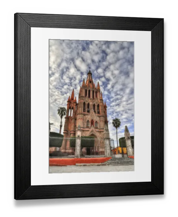 Framed Print : Parroquia de San Miguel Archangel Church Framed Print : Parroquia de San Miguel Archangel Church