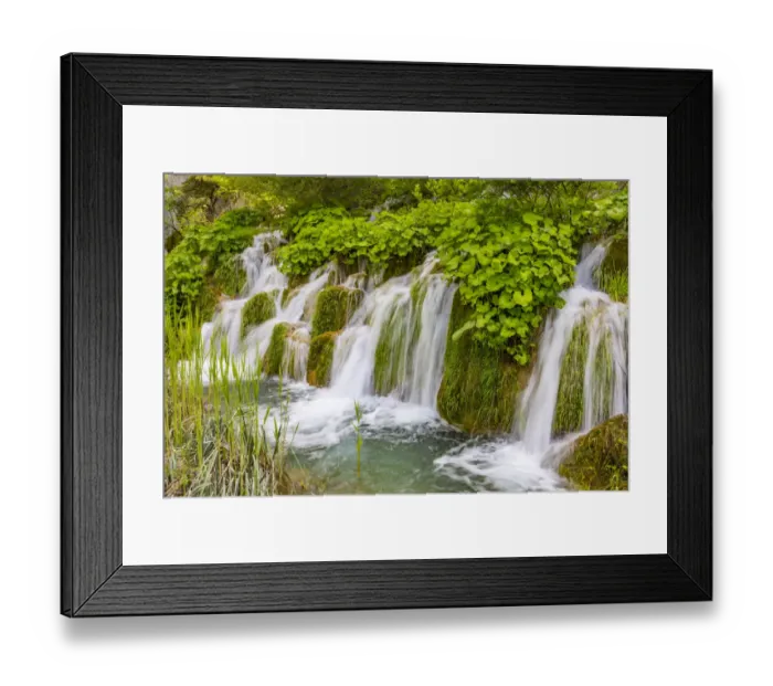 Framed Print : Croatia. Waterfalls in Plitvice National Park Framed Print : Croatia. Waterfalls in Plitvice National Park