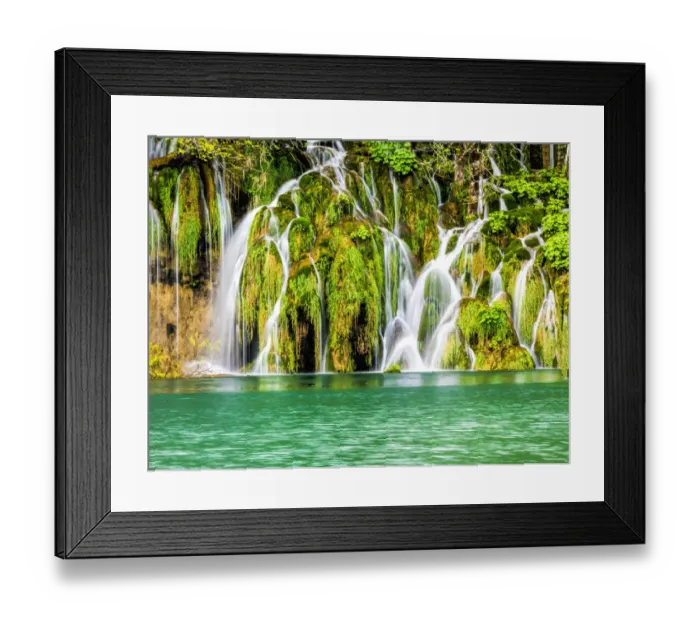 Framed Print : Waterfalls in the Parco Nazionale dei laghi di Plitvice Framed Print : Waterfalls in the Parco Nazionale dei laghi di Plitvice