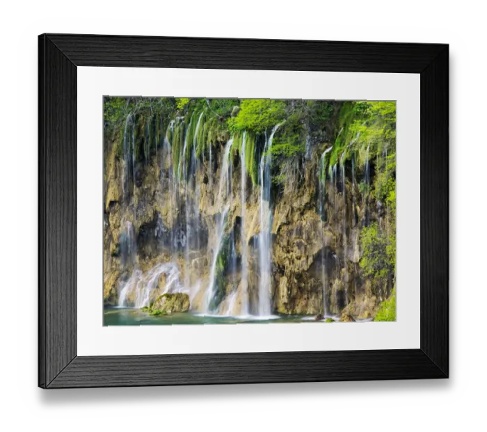 Framed Print : Waterfalls in the Parco Nazionale dei laghi di Plitvice Framed Print : Waterfalls in the Parco Nazionale dei laghi di Plitvice