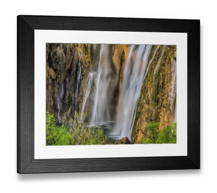 Framed Print : Croatia. National Park Plitvice Lakes, waterfalls in the Parco Nazionale dei laghi