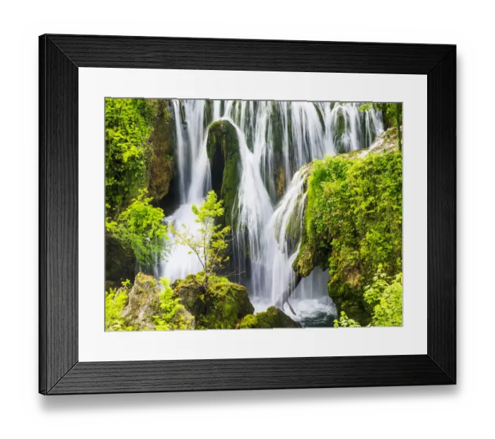 Framed Print : Croatia. National Park Plitvice Lakes, waterfalls in the Parco Nazionale dei laghi Framed Print : Croatia. National Park Plitvice Lakes, waterfalls in the Parco Nazionale dei laghi