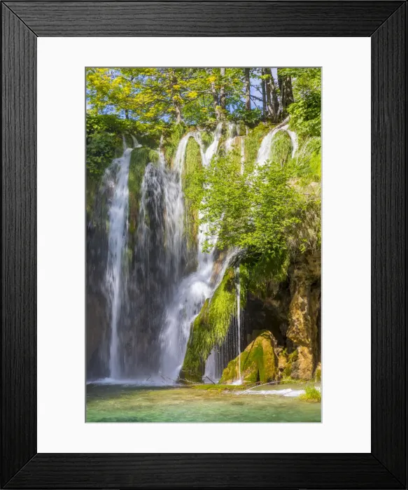 Framed Print : Croatia. Waterfalls in Plitvice National Park