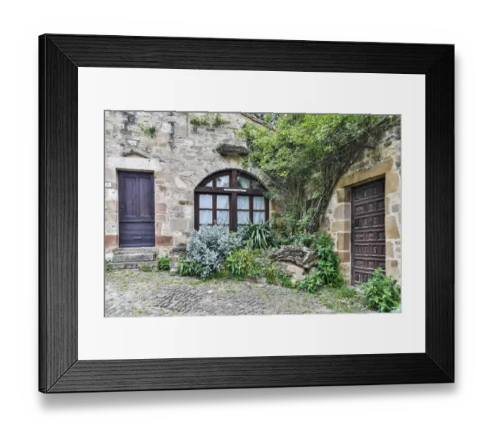 Framed Print : France, Cordes-sur-Ciel. A cozy corner along the street