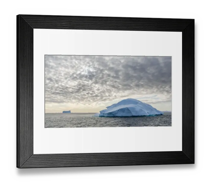 Framed Print : Iceberg in Disko Bay (Qeqertarsuup Tunua) near Ilulissat. Greenland, Denmark Framed Print : Iceberg in Disko Bay (Qeqertarsuup Tunua) near Ilulissat. Greenland, Denmark