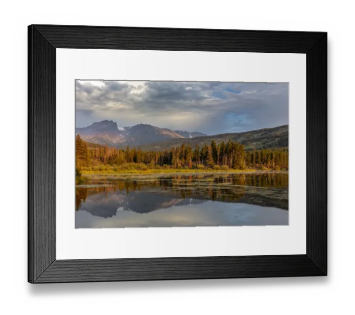 Framed Print : Sunrise light on Hallett Peak and Flattop Mountain above Sprague Lake in Rocky Mountain Framed Print : Sunrise light on Hallett Peak and Flattop Mountain above Sprague Lake in Rocky Mountain