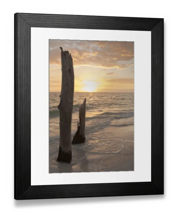 Framed Print : Sunset at Lovers Key State Park, Florida Framed Print : Sunset at Lovers Key State Park, Florida