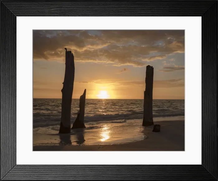 Framed Print : Sunset at Lovers Key State Park, Florida Framed Print : Sunset at Lovers Key State Park, Florida