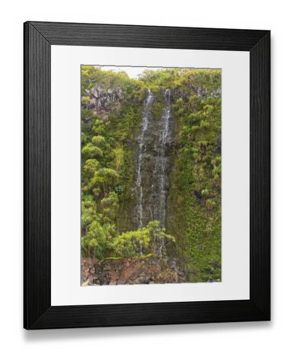 Framed Print : Rugged coastline of North East Shoreline of Maui, Hawaii, USA Framed Print : Rugged coastline of North East Shoreline of Maui, Hawaii, USA