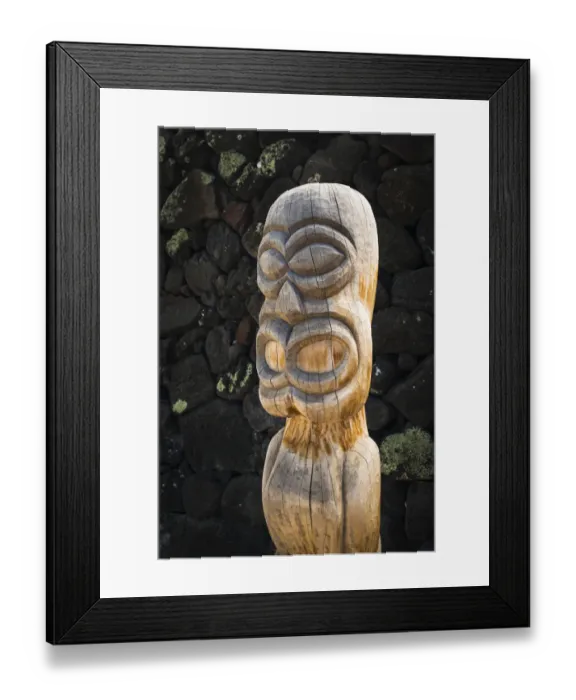 Framed Print : Tiki at Pu uhonua O Honaunau National Historic Park (City of Refuge), Kona Coast, Hawaii, USA Framed Print : Tiki at Pu uhonua O Honaunau National Historic Park (City of Refuge), Kona Coast, Hawaii, USA
