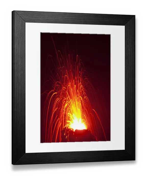 Framed Print : Pu u Oo vent, Hawaii Volcanoes National Park, Big Island, Hawaii Framed Print : Pu u Oo vent, Hawaii Volcanoes National Park, Big Island, Hawaii