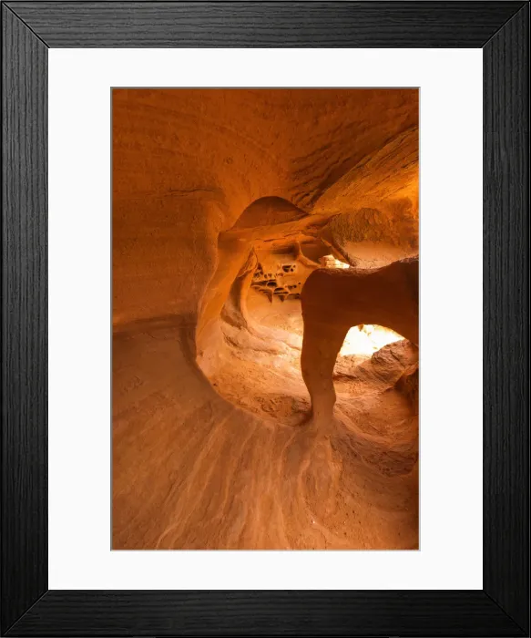Framed Print : Windstone Arch (Fire Arch), Valley of Fire State Park, Nevada, USA