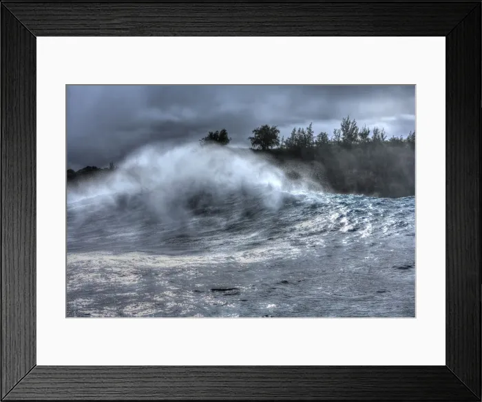 Framed Print : Giant wave breaking near Jaws North Shore of Maui, Hawaii, USA Framed Print : Giant wave breaking near Jaws North Shore of Maui, Hawaii, USA