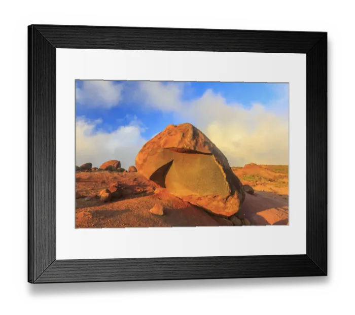 Framed Print : Kaehiakawaelo (Garden of the Gods), a Martian landscape of red dirt, purple lava Framed Print : Kaehiakawaelo (Garden of the Gods), a Martian landscape of red dirt, purple lava