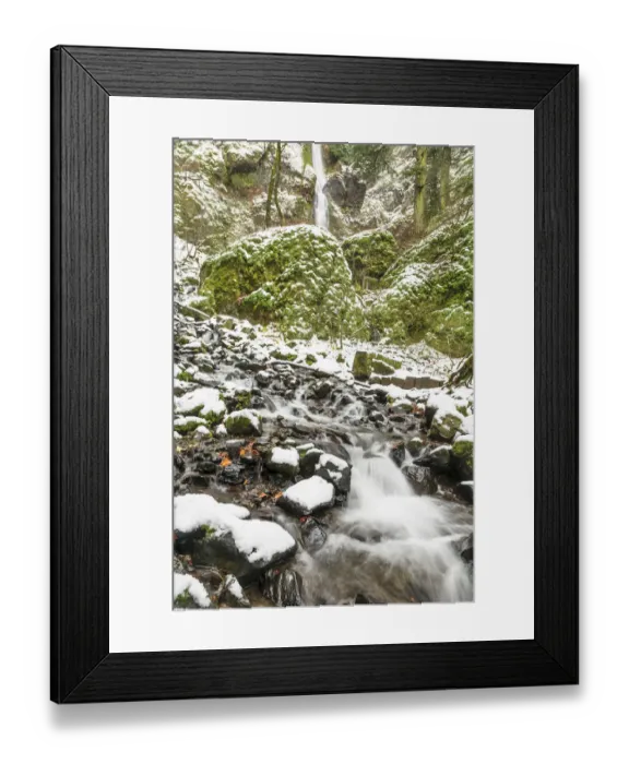 Framed Print : Starvation Creek near Sandy, Columbia Gorge National Scenic Area, Oregon, USA Framed Print : Starvation Creek near Sandy, Columbia Gorge National Scenic Area, Oregon, USA