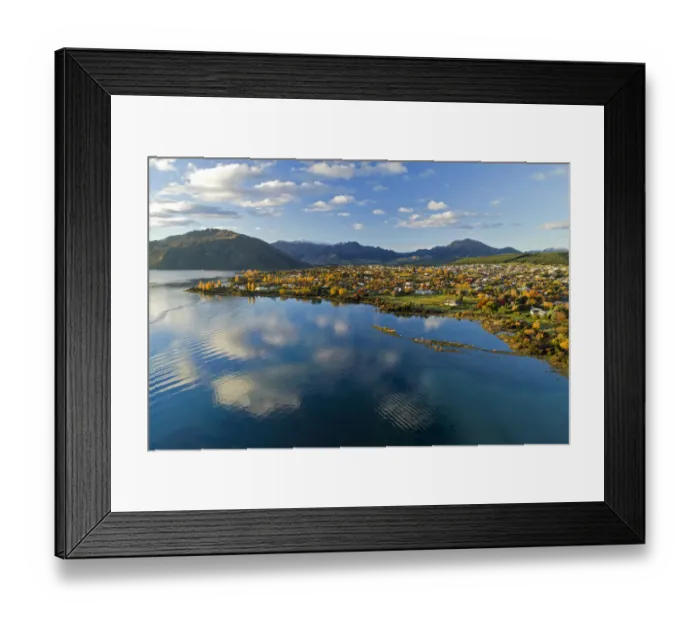 Framed Print : Bremner Bay, Lake Wanaka, Otago, South Island, New Zealand Framed Print : Bremner Bay, Lake Wanaka, Otago, South Island, New Zealand