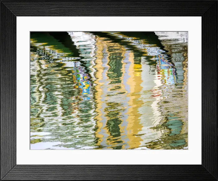 Framed Print : Moliceiro. Traditional boats of Aveiro Framed Print : Moliceiro. Traditional boats of Aveiro