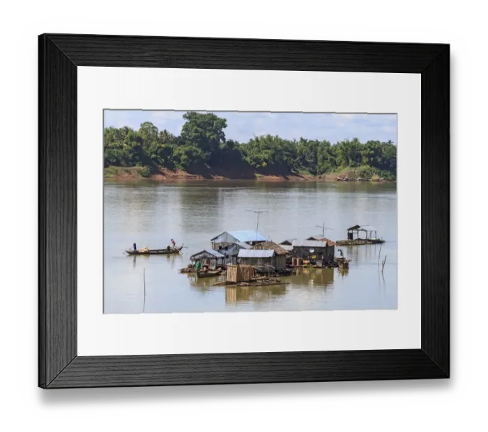 Framed Print : Koh Trong Island. Floating Vietnamese fishing village at the southern tip island Framed Print : Koh Trong Island. Floating Vietnamese fishing village at the southern tip island