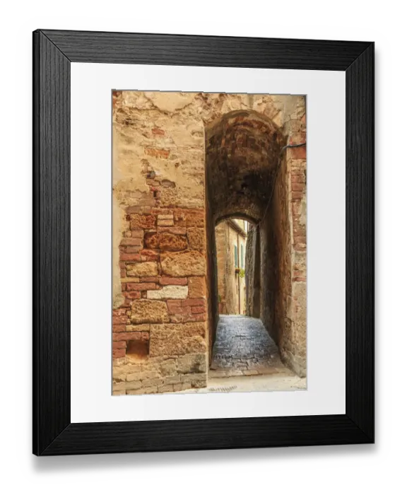 Framed Print : Italy, Val d Orcia in Tuscany, province of Siena, Pienza. UNESCO World Heritage Site Framed Print : Italy, Val d Orcia in Tuscany, province of Siena, Pienza. UNESCO World Heritage Site