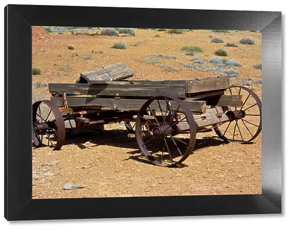 Old wagon, Rock Art Ranch, near Holbrook, Arizona, USA