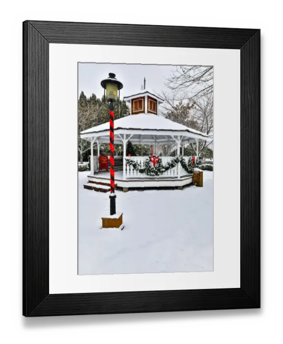 Framed Print : Christmas time and snow covering park in town of Snoqualmie, Washington State
