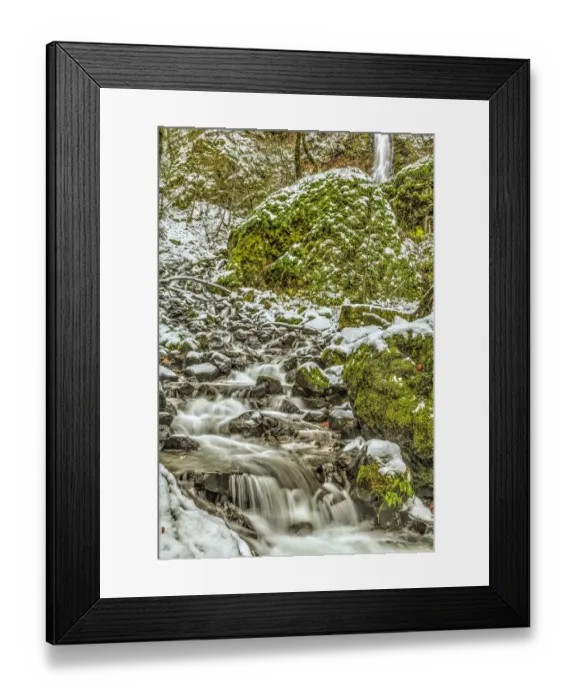 Framed Print : Starvation Creek near Sandy, Columbia Gorge National scenic Area, Oregon, USA Framed Print : Starvation Creek near Sandy, Columbia Gorge National scenic Area, Oregon, USA