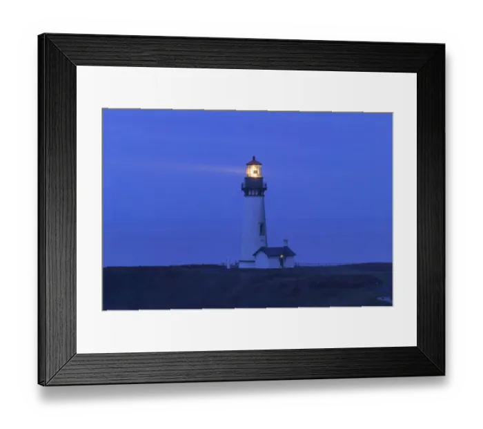 Framed Print : Yaquina Head Lighthouse, near Newport, Oregon Coast Framed Print : Yaquina Head Lighthouse, near Newport, Oregon Coast
