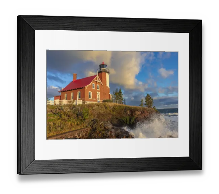Framed Print : Historic Eagle Harbor Lighthouse n the Upper Peninsula of Michigan, USA Framed Print : Historic Eagle Harbor Lighthouse n the Upper Peninsula of Michigan, USA