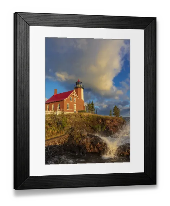 Framed Print : Historic Eagle Harbor Lighthouse n the Upper Peninsula of Michigan, USA Framed Print : Historic Eagle Harbor Lighthouse n the Upper Peninsula of Michigan, USA