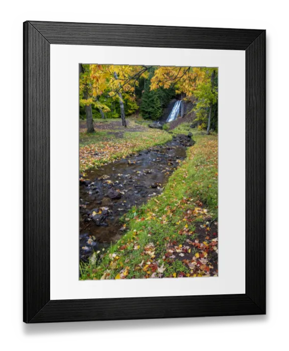Framed Print : Haven Falls in autumn in the Upper Peninsula of Michigan, USA Framed Print : Haven Falls in autumn in the Upper Peninsula of Michigan, USA