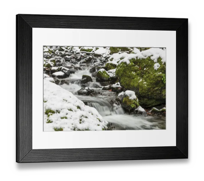 Framed Print : Starvation Creek near Sandy, Columbia Gorge National scenic Area, Oregon, USA Framed Print : Starvation Creek near Sandy, Columbia Gorge National scenic Area, Oregon, USA