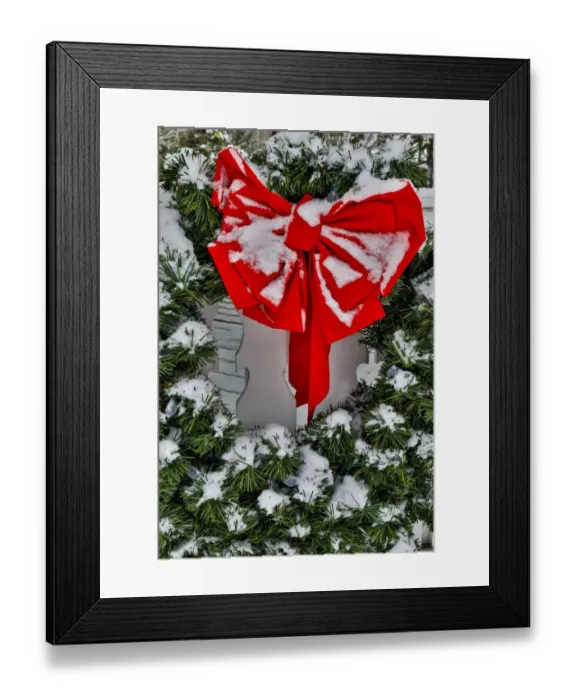 Framed Print : Fresh snow on the Christmas wreath, town of Snoqualmie Framed Print : Fresh snow on the Christmas wreath, town of Snoqualmie