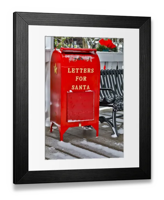 Framed Print : Fresh snow on red mailbox for letters to Santa, town of Snoqualmie Framed Print : Fresh snow on red mailbox for letters to Santa, town of Snoqualmie