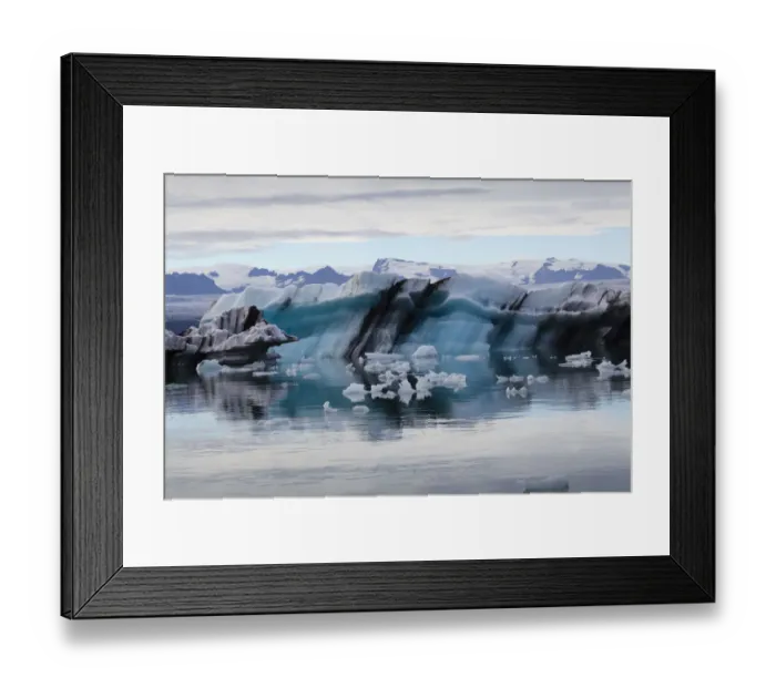 Framed Print : Iceland, Icebergs in Jokulsarlon lagoon Framed Print : Iceland, Icebergs in Jokulsarlon lagoon