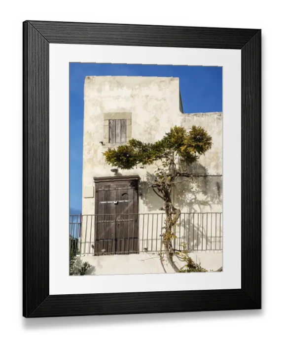 Framed Print : Italy, Apulia, Foggia, Vieste. Historic home in the town of Vieste Framed Print : Italy, Apulia, Foggia, Vieste. Historic home in the town of Vieste