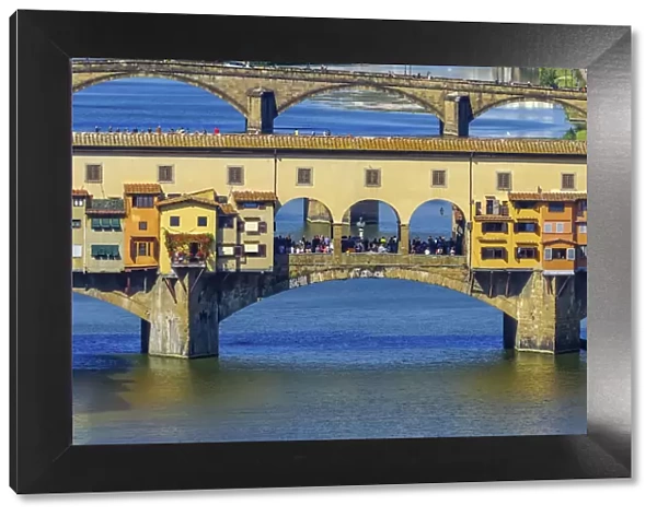Ponte Vecchio, Florence, Tuscany, Italy. Bridge originally built in Roman times, rebuilt in 1345