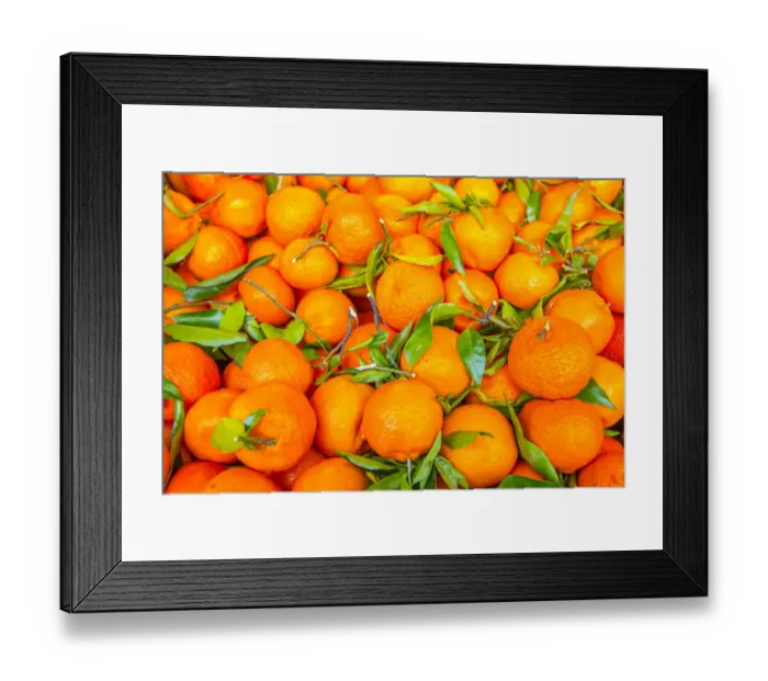 Framed Print : Oranges displayed in market in Shepherds Bush, London, U. K Framed Print : Oranges displayed in market in Shepherds Bush, London, U. K