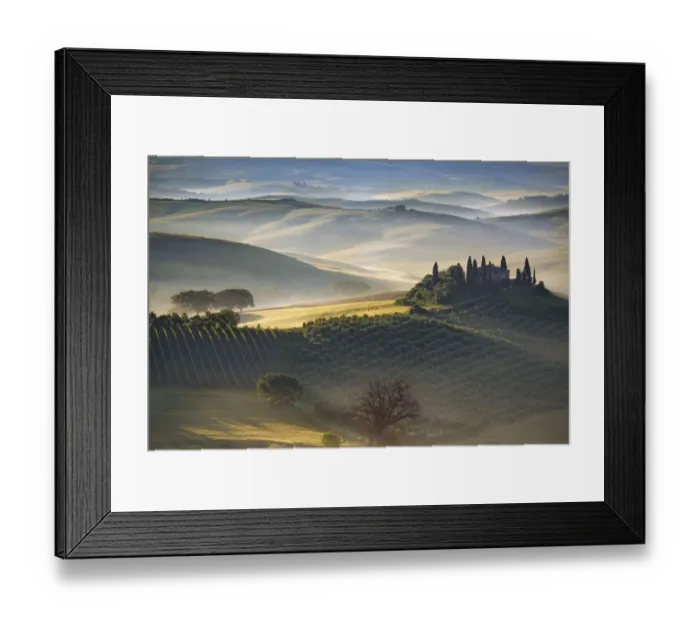 Framed Print : Italy, Tuscany, Val d Orcia. The Belvedere farmhouse at sunrise Framed Print : Italy, Tuscany, Val d Orcia. The Belvedere farmhouse at sunrise