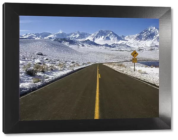 USA, California. Road into Sierra Nevada Mountains in winter